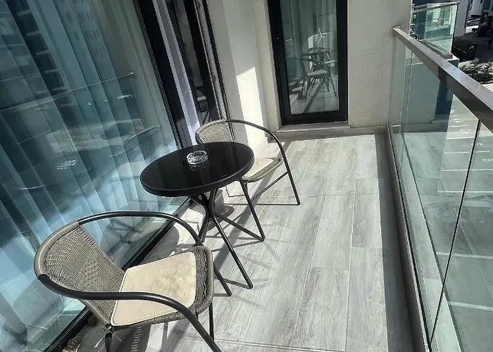 Maya Nord10 By Alezzi Parking&pool