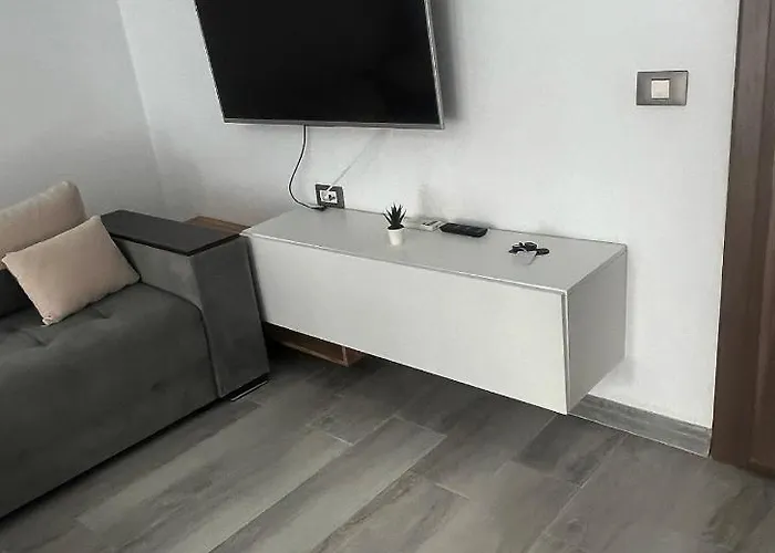 Maya Nord10 By Alezzi Parking&pool * Năvodari